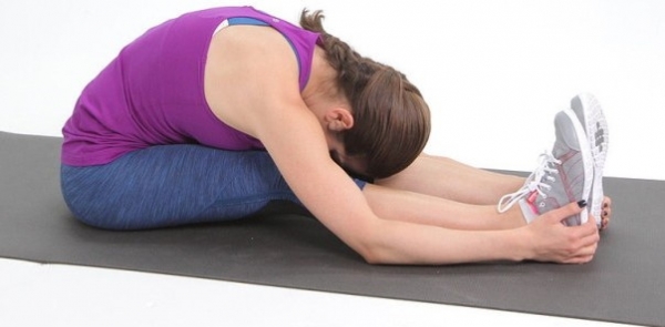 Упражнения для растяжки спины и позвоночника для начинающих